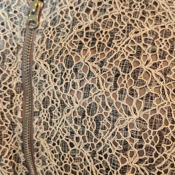 CJ BANKS size 1X zip front, lined jacket. - Picture 5 of 9